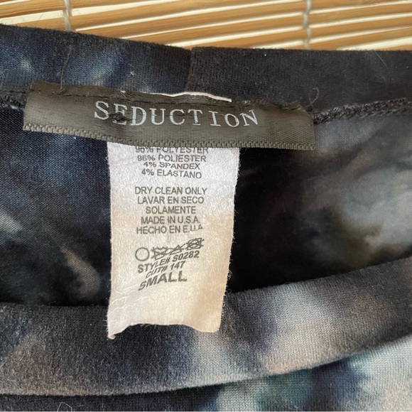 SEDUCTIONS Tie Dye Ruched Long Sleeve Dress | Blue Black Gray - Picture 4 of 6